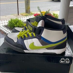 Nike Air Mogan Mid Men’s Shoe